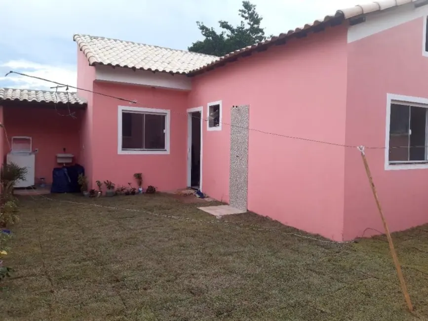Foto 1 de Casa de Condomínio com 1 quarto à venda, 39m2 em Cabo Frio - RJ