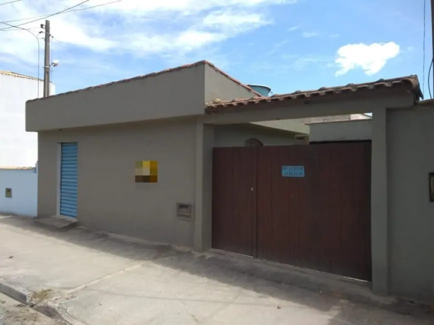 Foto 1 de Casa com 2 quartos à venda, 110m2 em Cabo Frio - RJ