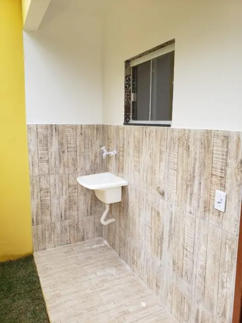 Foto 3 de Casa de Condomínio com 2 quartos à venda, 53m2 em Cabo Frio - RJ