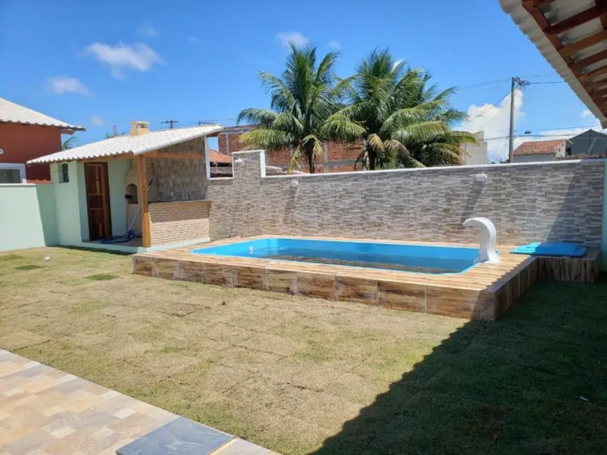 Casa de Condomínio com 2 quartos à venda, 95m2 em Cabo Frio - RJ - imagem 3 Foto 3 de Casa de Condomínio com 2 quartos à venda, 95m2 em Cabo Frio - RJ