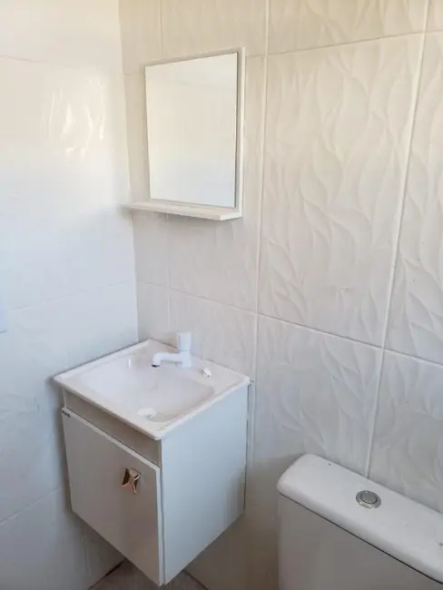 Foto 7 de Casa de Condomínio com 2 quartos à venda, 81m2 em Cabo Frio - RJ