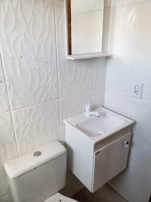 Foto 9 de Casa de Condomínio com 2 quartos à venda, 81m2 em Cabo Frio - RJ