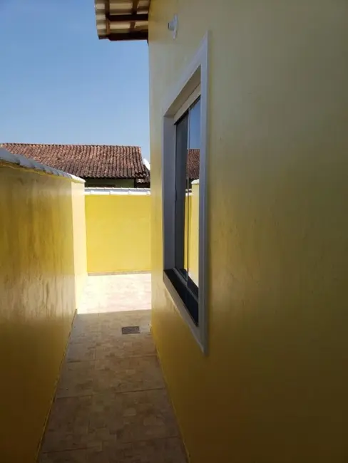 Foto 3 de Casa de Condomínio com 2 quartos à venda, 96m2 em Cabo Frio - RJ