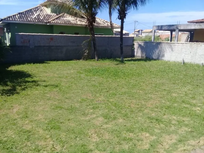 Casa de Condomínio com 3 quartos à venda, 300m2 em Cabo Frio - RJ - imagem 4 Foto 4 de Casa de Condomínio com 3 quartos à venda, 300m2 em Cabo Frio - RJ