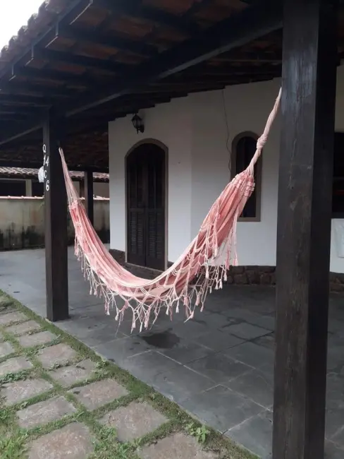 Casa de Condomínio com 3 quartos à venda, 300m2 em Cabo Frio - RJ - imagem 2 Foto 2 de Casa de Condomínio com 3 quartos à venda, 300m2 em Cabo Frio - RJ