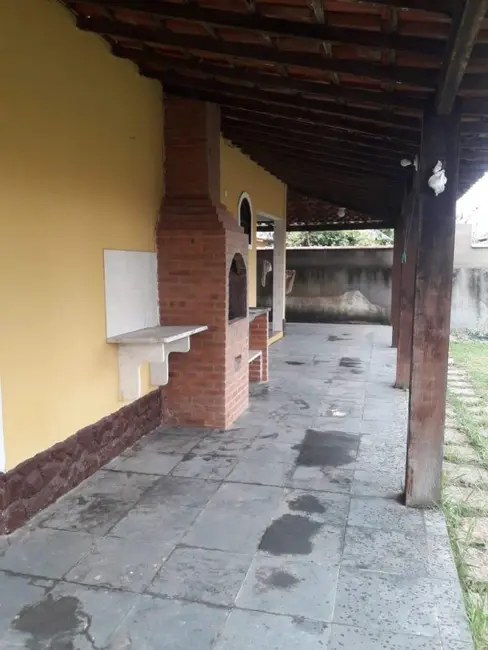 Casa de Condomínio com 3 quartos à venda, 300m2 em Cabo Frio - RJ - imagem 3 Foto 3 de Casa de Condomínio com 3 quartos à venda, 300m2 em Cabo Frio - RJ