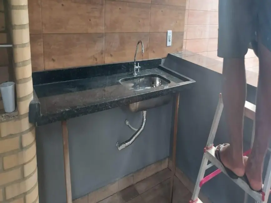 Foto 3 de Casa de Condomínio com 2 quartos à venda, 90m2 em Cabo Frio - RJ