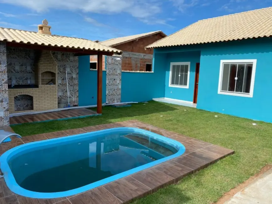 Foto 1 de Casa de Condomínio com 2 quartos à venda, 52m2 em Cabo Frio - RJ