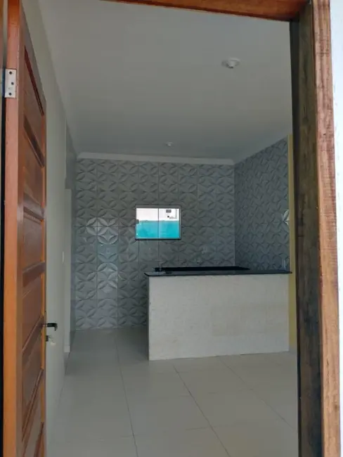 Casa de Condomínio com 2 quartos à venda, 52m2 em Cabo Frio - RJ - imagem 3 Foto 3 de Casa de Condomínio com 2 quartos à venda, 52m2 em Cabo Frio - RJ