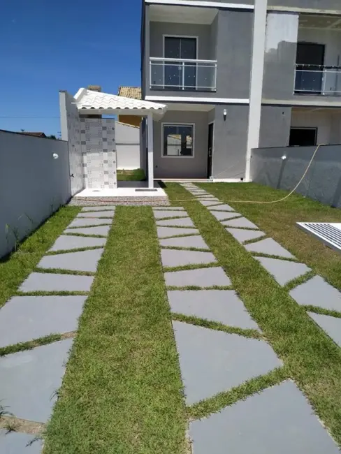 Foto 1 de Casa de Condomínio com 2 quartos à venda, 75m2 em Cabo Frio - RJ