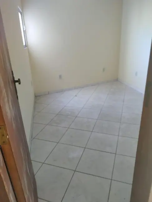 Casa com 1 quarto à venda, 65m2 em Cabo Frio - RJ - imagem 3 Foto 3 de Casa com 1 quarto à venda, 65m2 em Cabo Frio - RJ