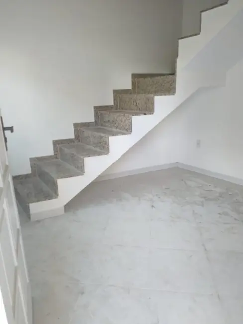 Foto 8 de Casa com 2 quartos à venda, 75m2 em Cabo Frio - RJ