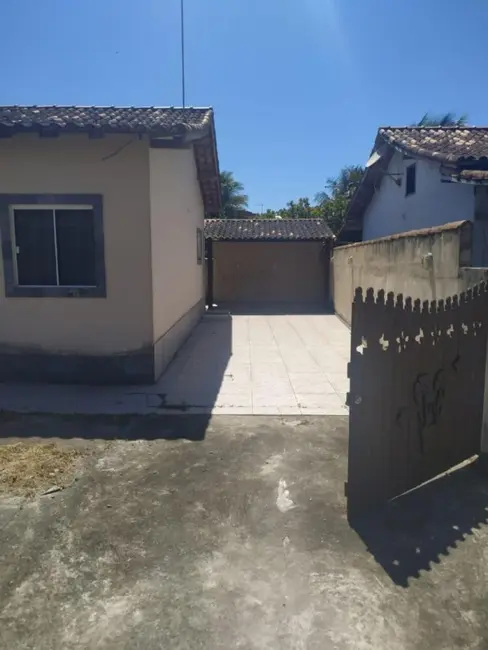 Casa com 2 quartos à venda, 49m2 em Cabo Frio - RJ - imagem 3 Foto 3 de Casa com 2 quartos à venda, 49m2 em Cabo Frio - RJ