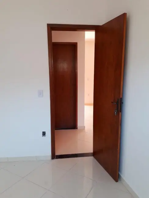Foto 2 de Casa de Condomínio com 1 quarto à venda, 35m2 em Cabo Frio - RJ