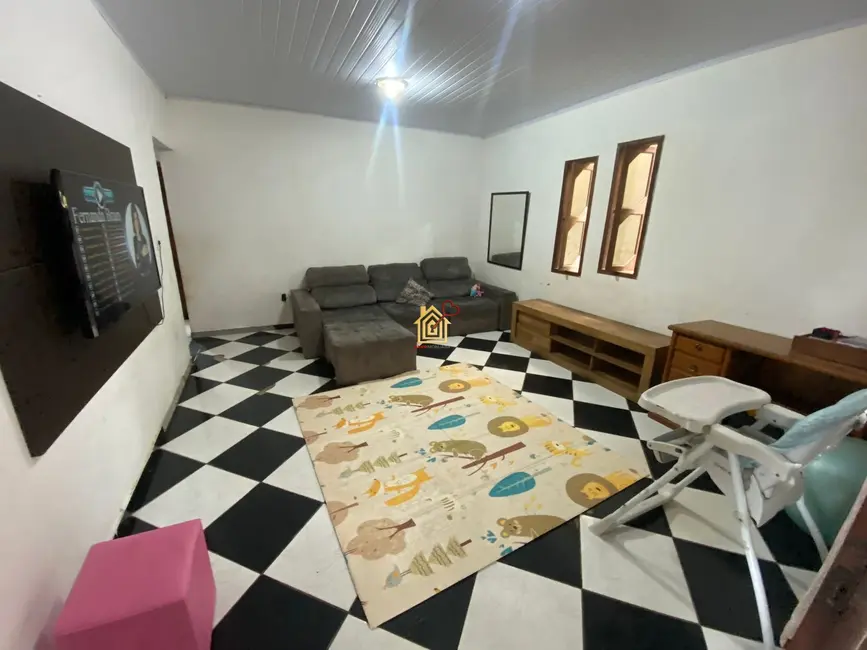 Foto 5 de Casa com 2 quartos à venda, 80m2 em Cabo Frio - RJ