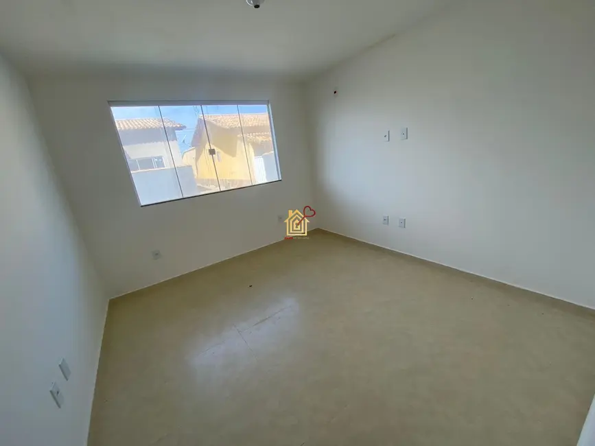 Foto 2 de Casa com 2 quartos à venda, 60m2 em Cabo Frio - RJ