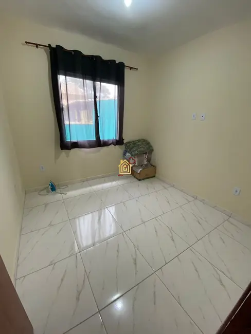 Foto 3 de Casa com 2 quartos à venda, 45m2 em Cabo Frio - RJ