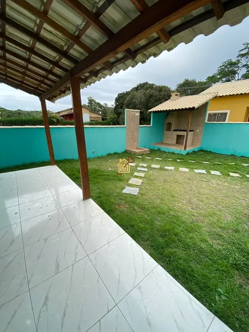 Foto 6 de Casa com 2 quartos à venda, 45m2 em Cabo Frio - RJ