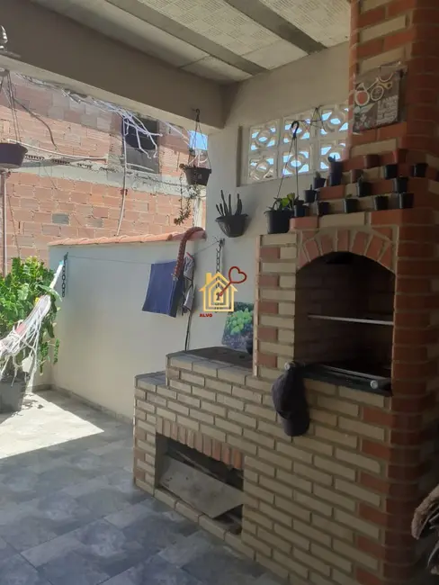 Foto 4 de Casa com 2 quartos à venda, 75m2 em Cabo Frio - RJ