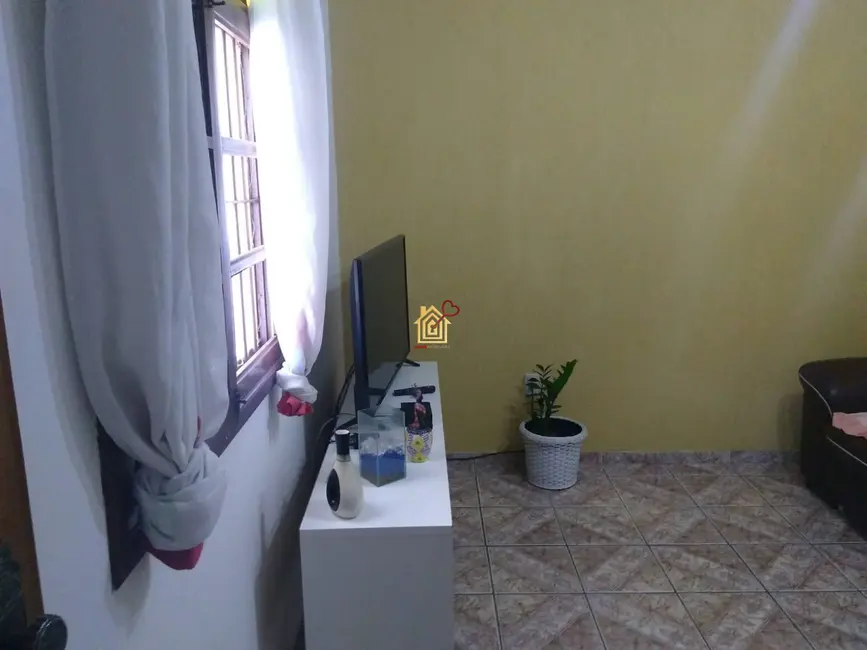 Foto 6 de Casa com 2 quartos à venda, 72m2 em Cabo Frio - RJ