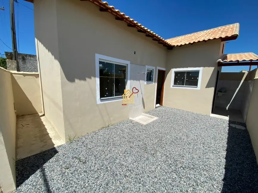 Foto 1 de Casa de Condomínio com 1 quarto à venda, 35m2 em Cabo Frio - RJ