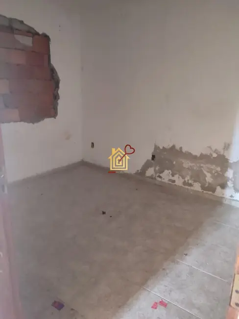 Foto 8 de Casa com 2 quartos à venda, 80m2 em Cabo Frio - RJ