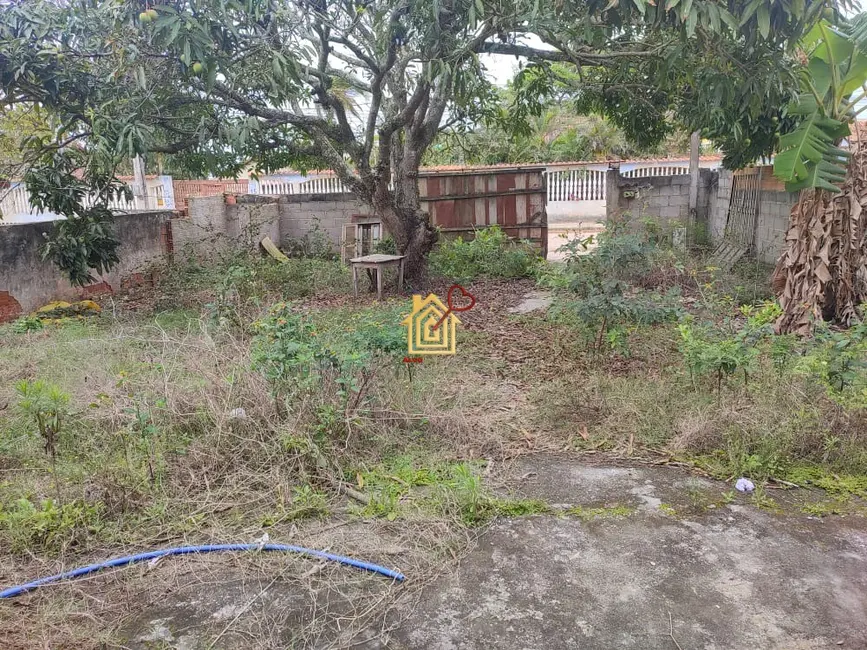 Foto 2 de Casa com 2 quartos à venda, 80m2 em Cabo Frio - RJ