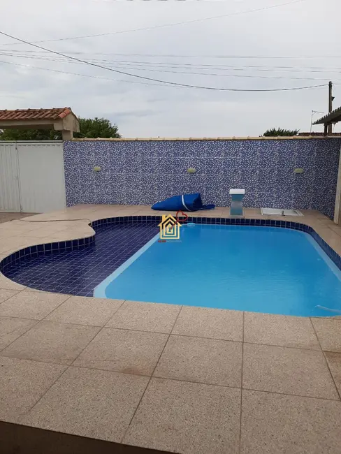 Foto 1 de Casa de Condomínio com 2 quartos à venda, 65m2 em Cabo Frio - RJ