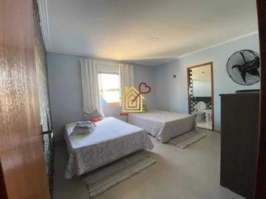 Foto 3 de Casa de Condomínio com 4 quartos à venda, 182m2 em Cabo Frio - RJ