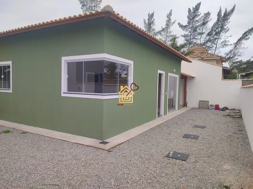 Foto 1 de Casa com 2 quartos à venda, 65m2 em Cabo Frio - RJ