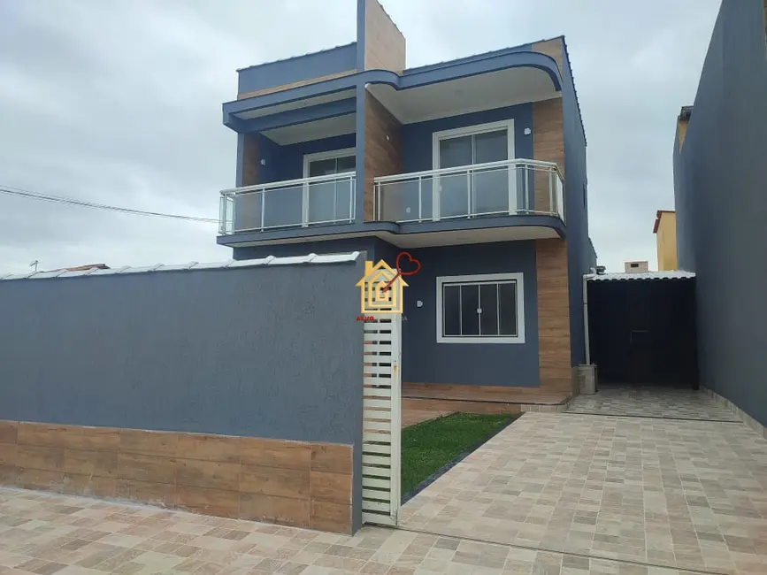 Foto 1 de Casa de Condomínio com 4 quartos à venda, 135m2 em Cabo Frio - RJ