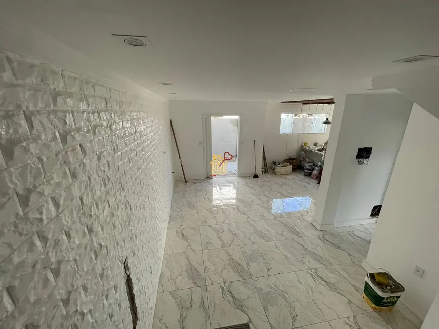Foto 6 de Casa com 3 quartos à venda, 143m2 em Cabo Frio - RJ