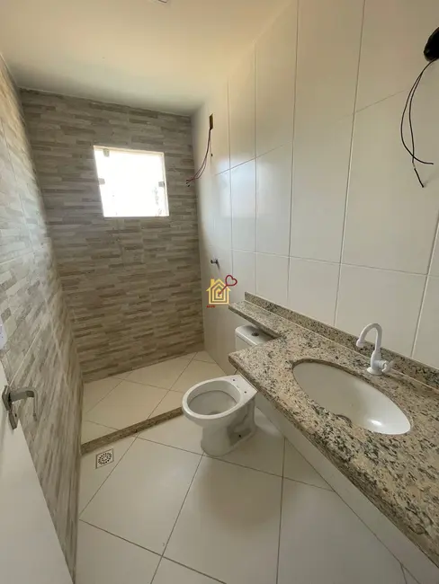 Foto 2 de Casa com 2 quartos à venda, 75m2 em Cabo Frio - RJ