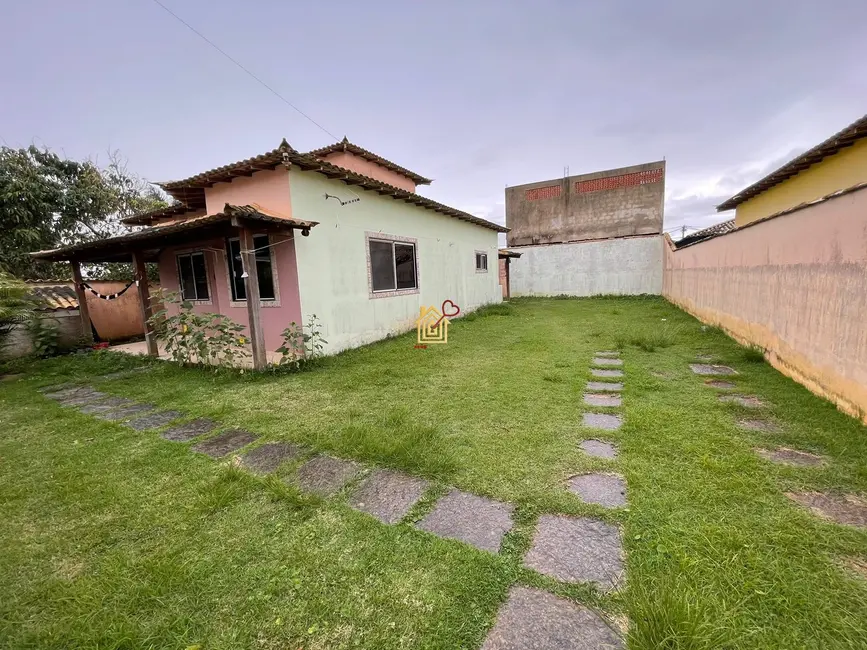 Foto 1 de Casa de Condomínio com 2 quartos à venda, 80m2 em Cabo Frio - RJ
