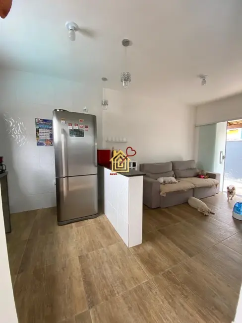 Foto 2 de Casa de Condomínio com 1 quarto à venda, 45m2 em Cabo Frio - RJ