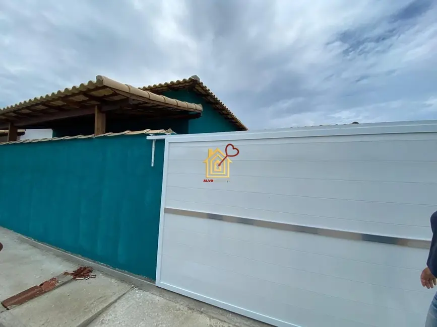 Foto 2 de Casa com 2 quartos à venda, 80m2 em Cabo Frio - RJ