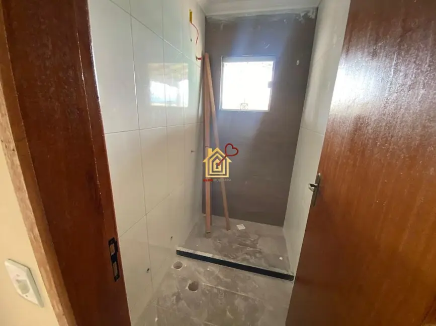Foto 5 de Casa com 2 quartos à venda, 80m2 em Cabo Frio - RJ