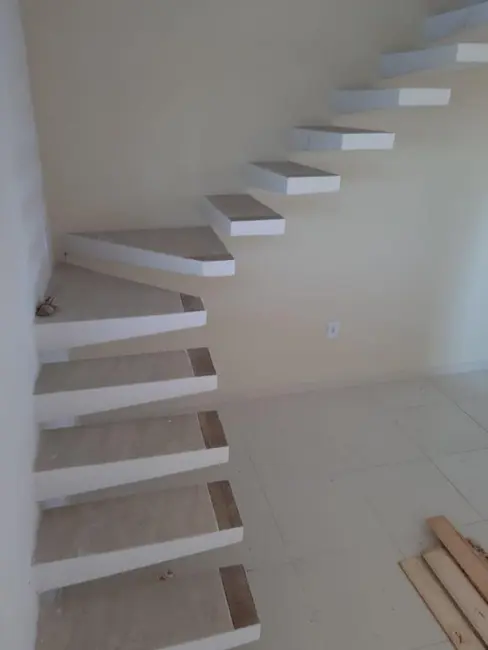 Foto 4 de Casa com 2 quartos à venda, 80m2 em Cabo Frio - RJ