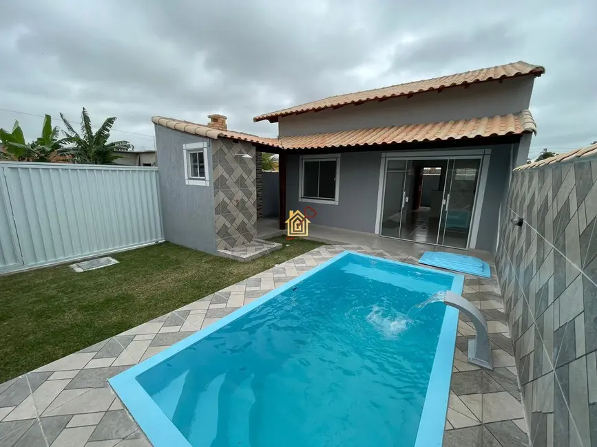 Foto 1 de Casa com 2 quartos à venda, 50m2 em Samburá (Tamoios), Cabo Frio - RJ
