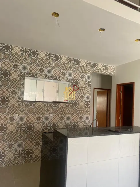 Foto 2 de Casa com 2 quartos à venda, 60m2 em Cabo Frio - RJ