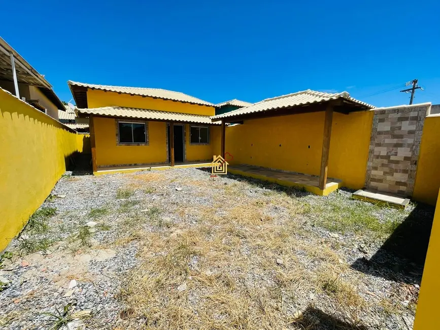 Foto 1 de Casa de Condomínio com 2 quartos à venda, 60m2 em Cabo Frio - RJ