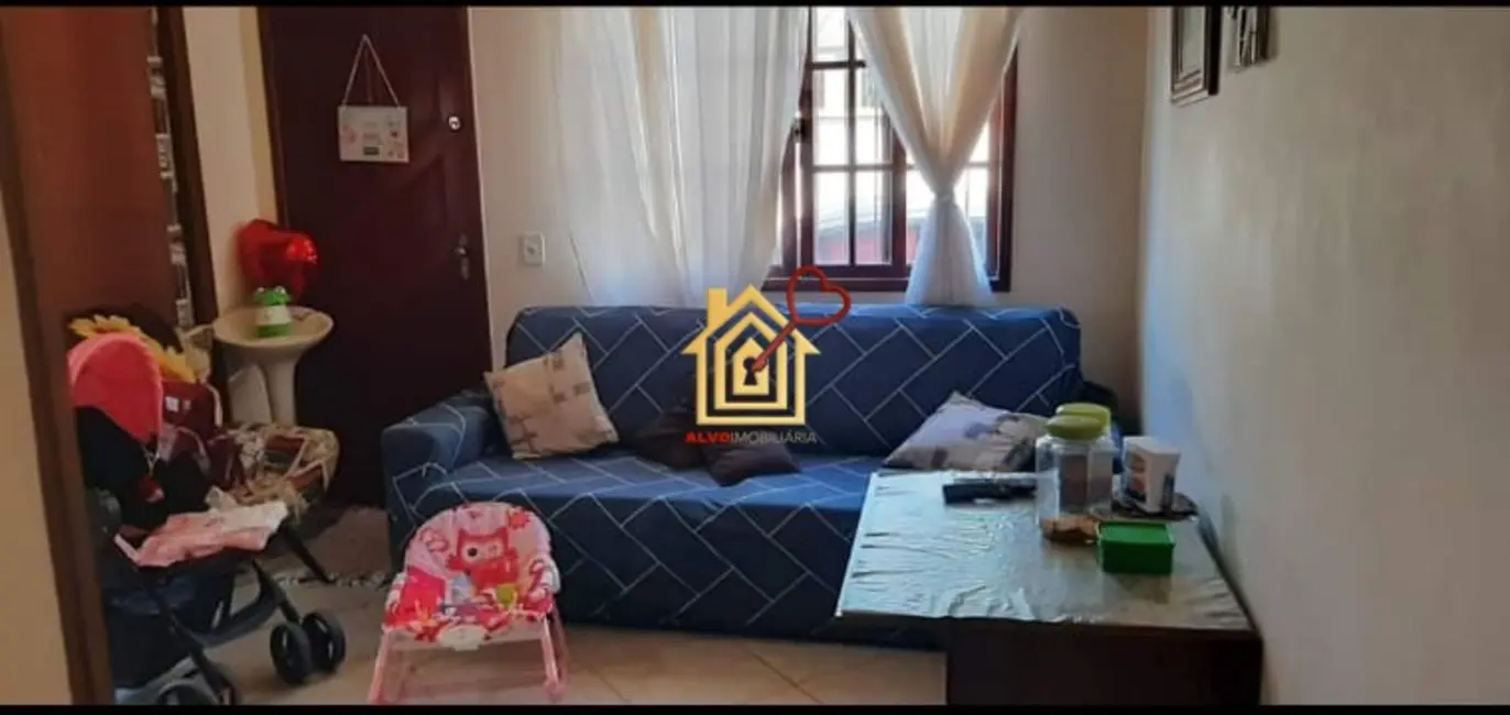 Foto 2 de Casa com 2 quartos à venda, 70m2 em Rio Das Ostras - RJ