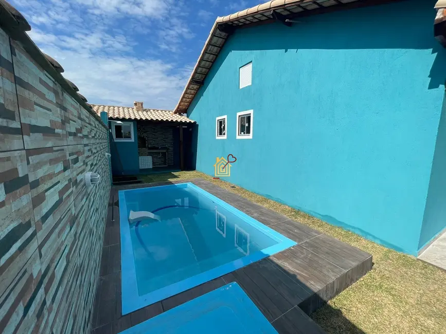 Foto 3 de Casa de Condomínio com 2 quartos à venda, 60m2 em Samburá (Tamoios), Cabo Frio - RJ