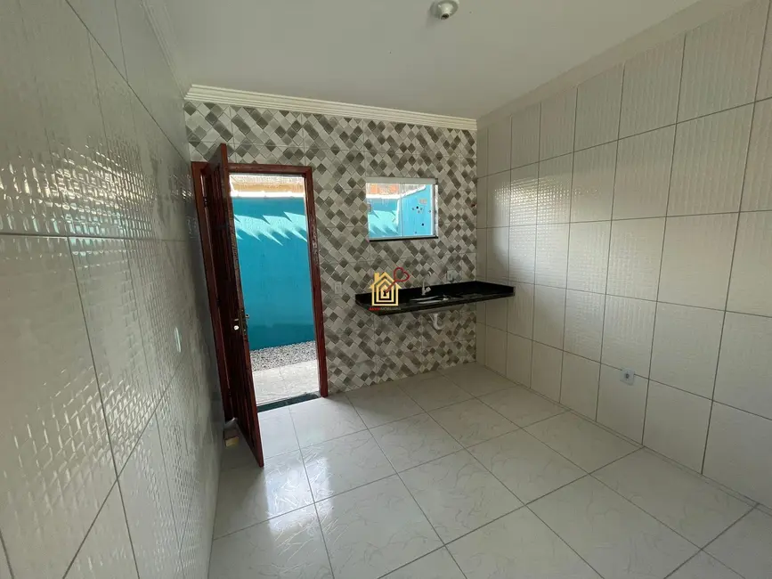 Foto 2 de Casa de Condomínio com 2 quartos à venda, 60m2 em Samburá (Tamoios), Cabo Frio - RJ