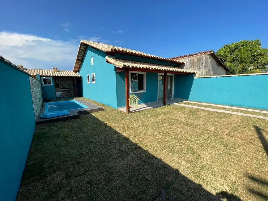 Foto 1 de Casa de Condomínio com 2 quartos à venda, 60m2 em Samburá (Tamoios), Cabo Frio - RJ