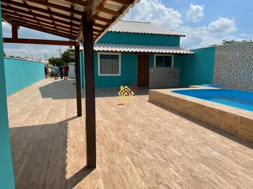 Foto 2 de Casa de Condomínio com 2 quartos à venda, 78m2 em Samburá (Tamoios), Cabo Frio - RJ