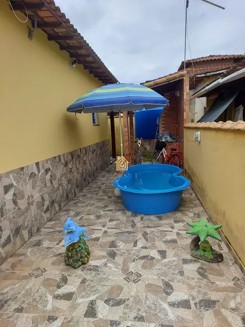 Foto 5 de Casa com 2 quartos à venda, 65m2 em Cabo Frio - RJ