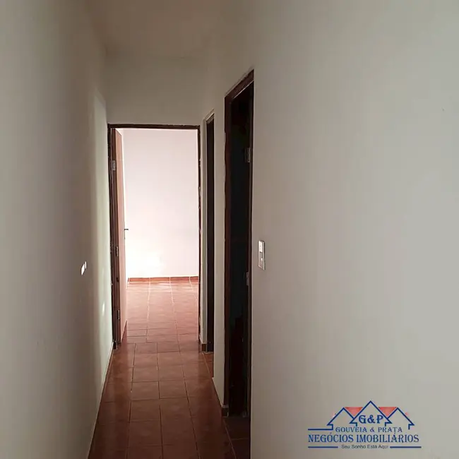 Sobrado com 5 quartos à venda, 216m2 em Bandeiras, Osasco - SP - imagem 8 Foto 8 de Sobrado com 5 quartos à venda, 216m2 em Bandeiras, Osasco - SP