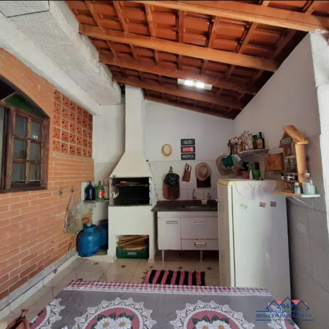 Foto 8 de Casa com 2 quartos à venda, 304m2 em Jardim Tonato, Carapicuiba - SP