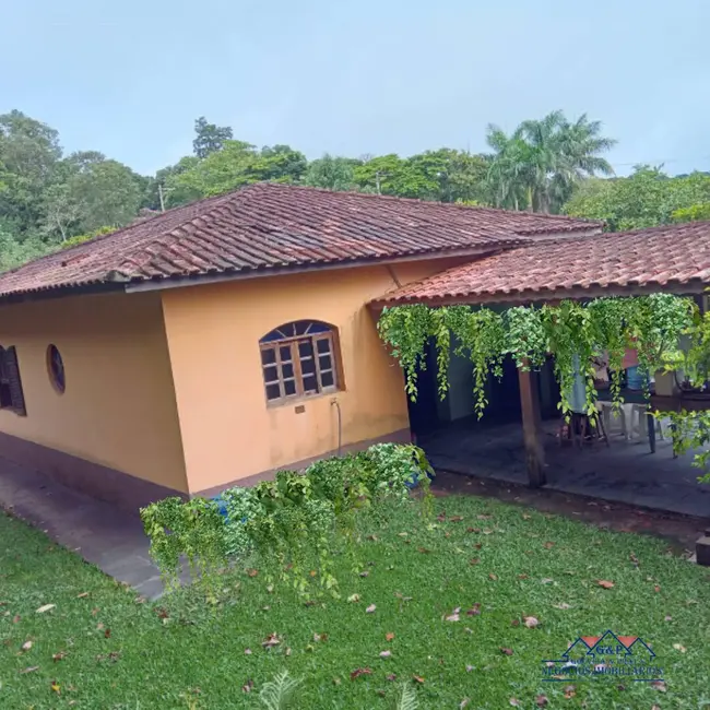 Chácara com 3 quartos à venda, 3240m2 em Mairinque - SP - imagem 5 Foto 5 de Chácara com 3 quartos à venda, 3240m2 em Mairinque - SP